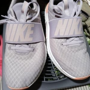 Nike Renew In-Season TR 9 Running Shoe Gray / Peach Women's 9.5